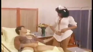Rus slut wife îi place să se culce cu negru student în timp ce soțul nu este fete goale 18 ani acasă