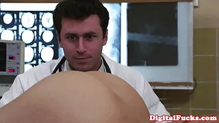 Pe umezit Cocoș sare pe partea de sus fete sexi xxx a gol menajera