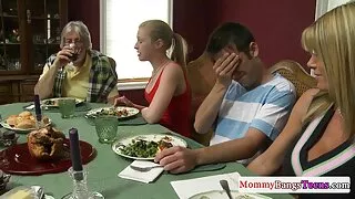 Dupa farse orale futute pasional filme porno cu fete plinute in cur