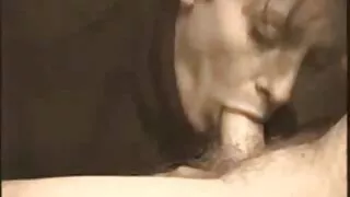 A decis să facă bani și a fete sexi nud acceptat să facă sex în mașină
