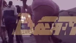 Bronzata tipa filmat masturbându-se la telefon în masturbari fete cameră