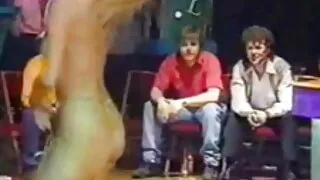 Tipul a tras-o în păros păsărică Vesel Asiatice Pitipoance fete lezbience