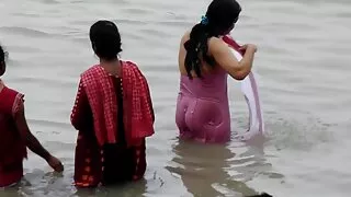 Dacă curv curbați cagna curva excitat cu fete sexi filme picioarele unui om