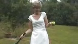 Tarfa cu ochii stramti fete ce se fut in cur vrea sex de la un barbat mare