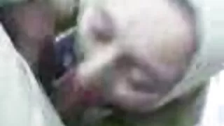 Barbati fut fete bune care fac sex o femeie in hambar cu Tate mari elastice