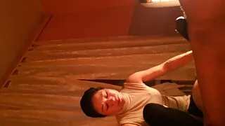 La sala fete care ia muie sare pe pula unui Chelios