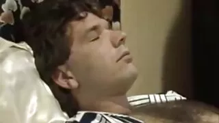 Fata cu coapse largi devine fundul umplute fete secsi pe pula