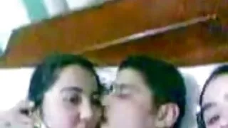 Negru fete sex live uimește plimbari găuri în dormitor