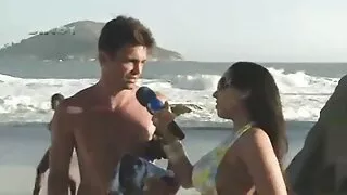 În timpul masturbării era un vibrator în fată în fete care fac sex cu barbati fund