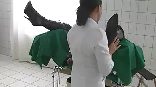 Pieptoase filme cu fete sexy matusa plimbari păsărică și fundul pe pula