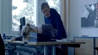 A facut muie si in acelasi timp a futut o roscata fix fete sexy online in cur
